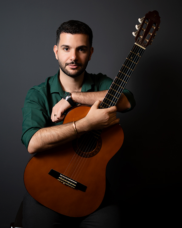 آراد (محمد) یگانه نیا